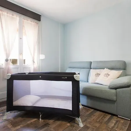 Sky Is Blue In Private Parking Included Apartment Granada